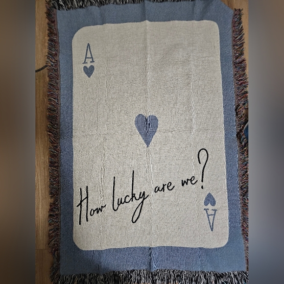 "How Lucy Are We?" Blanket throw - Picture 1 of 1